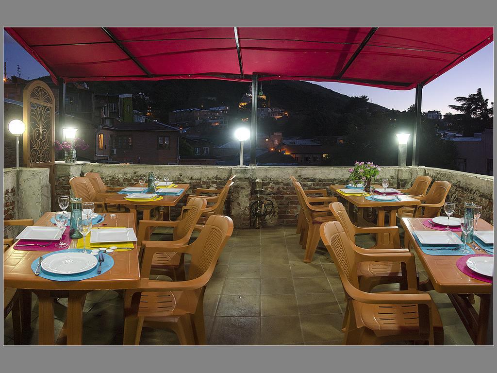Griboedov Hostel & Suites Tbilisi Exterior photo